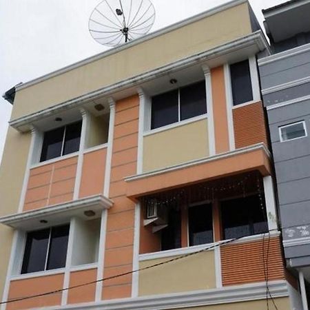 Jesnic Hotel Padang  Exterior photo