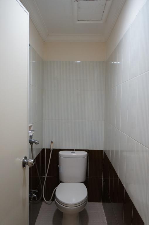 Jesnic Hotel Padang  Room photo